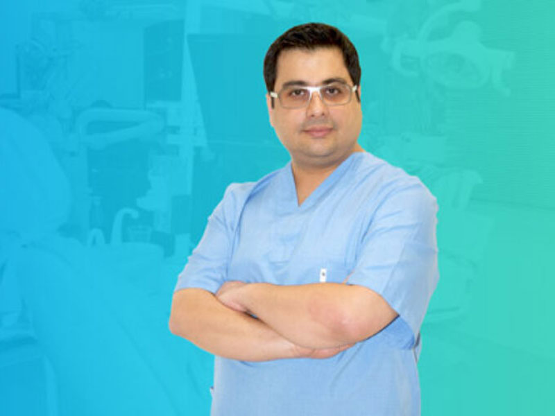 دکتر محمودرضا فریدونی دندانپزشک کودکان