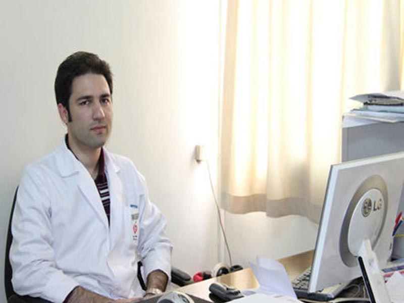 دکترحمیدرضا صنعتی متخصص جراحی قلب